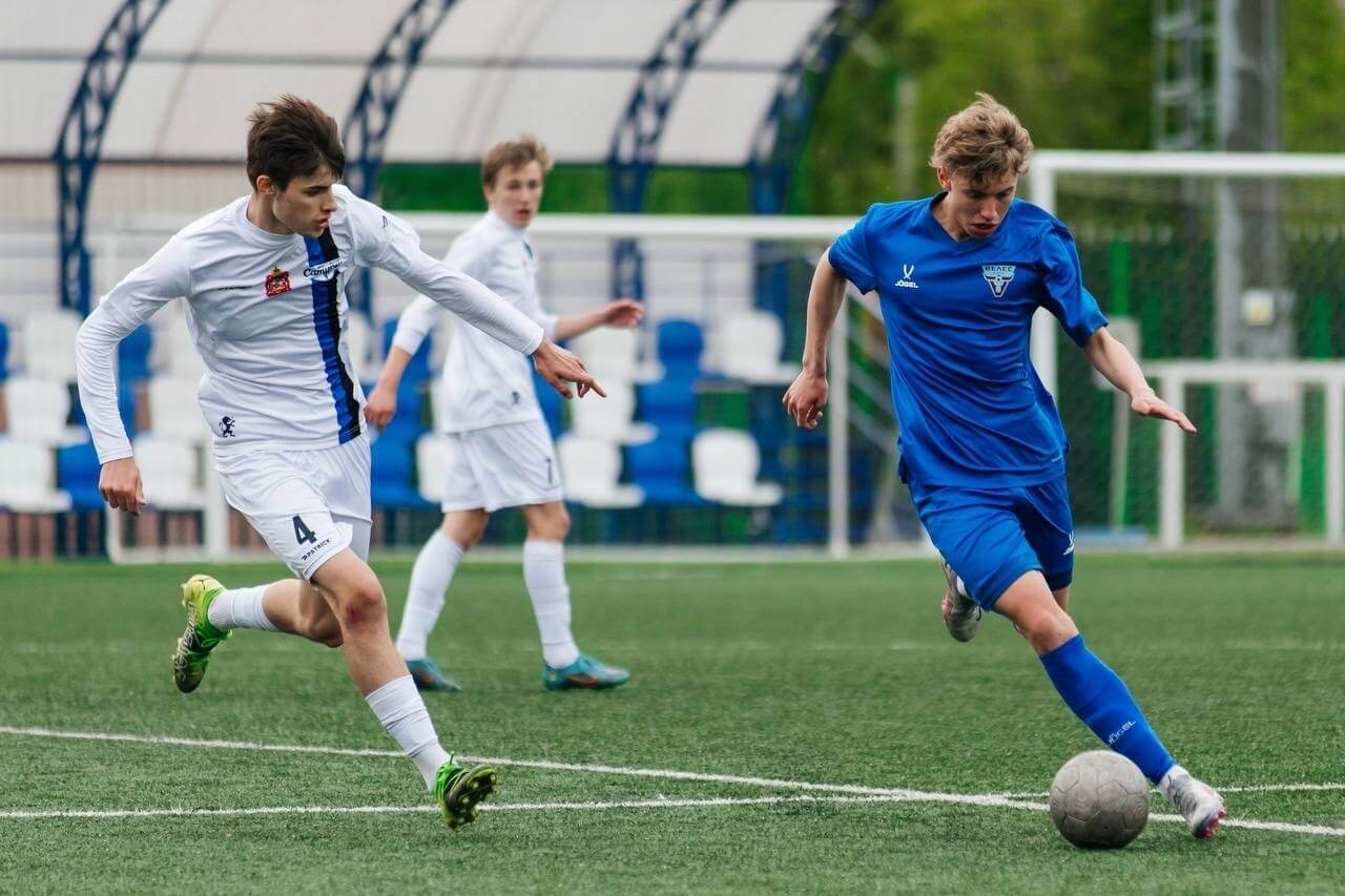 Молодые футболисты России