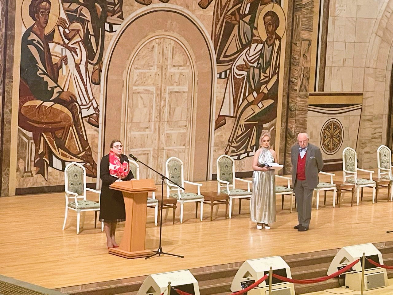 Елена Шумилова на благотворительном съезде