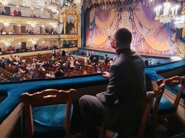 Как создать частный театр