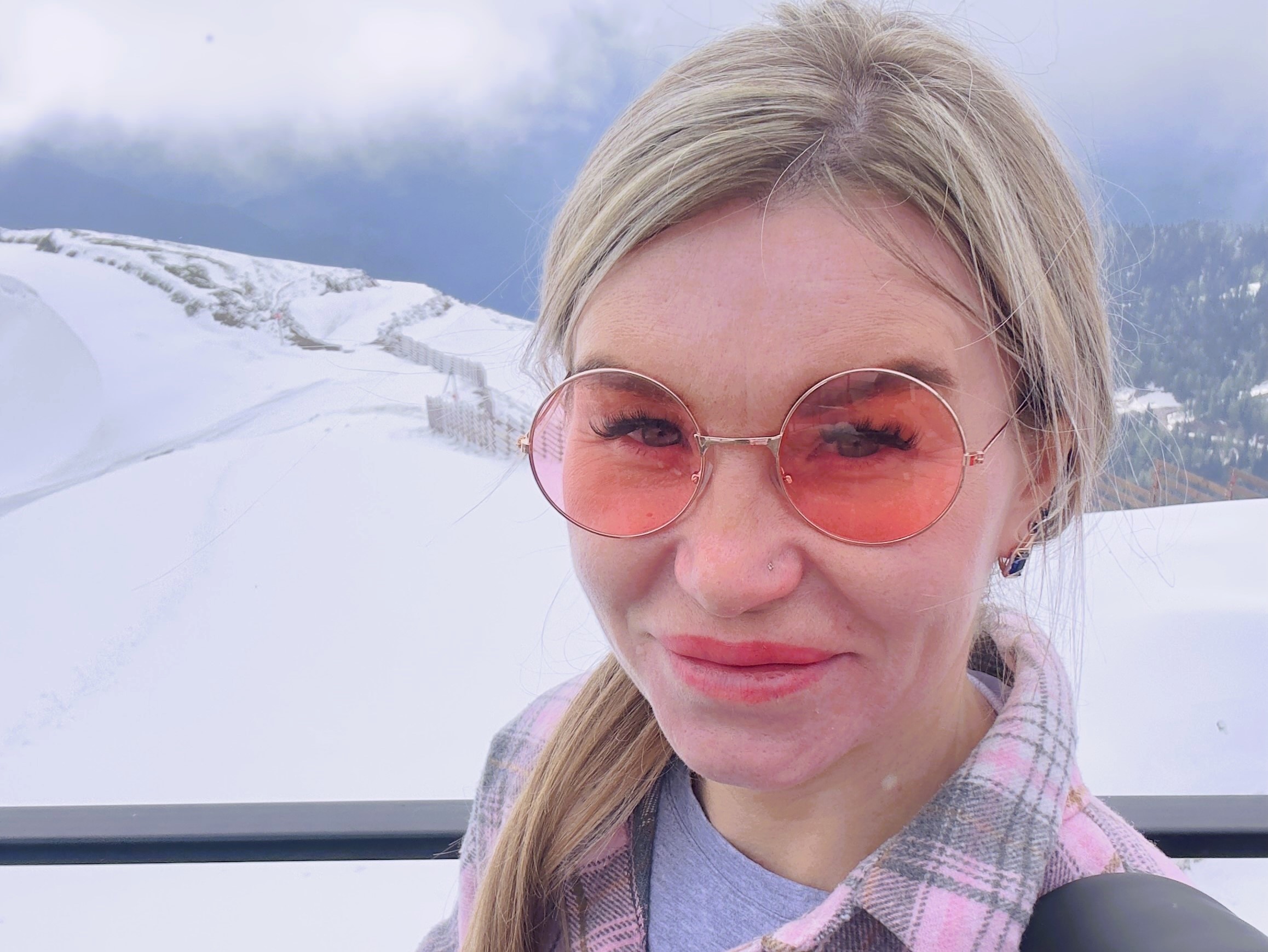 Анастасия Захарова АНО Рука помощи